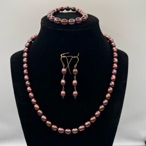 Pearl Jewelry Set NIB with additional pair of pearl earrings